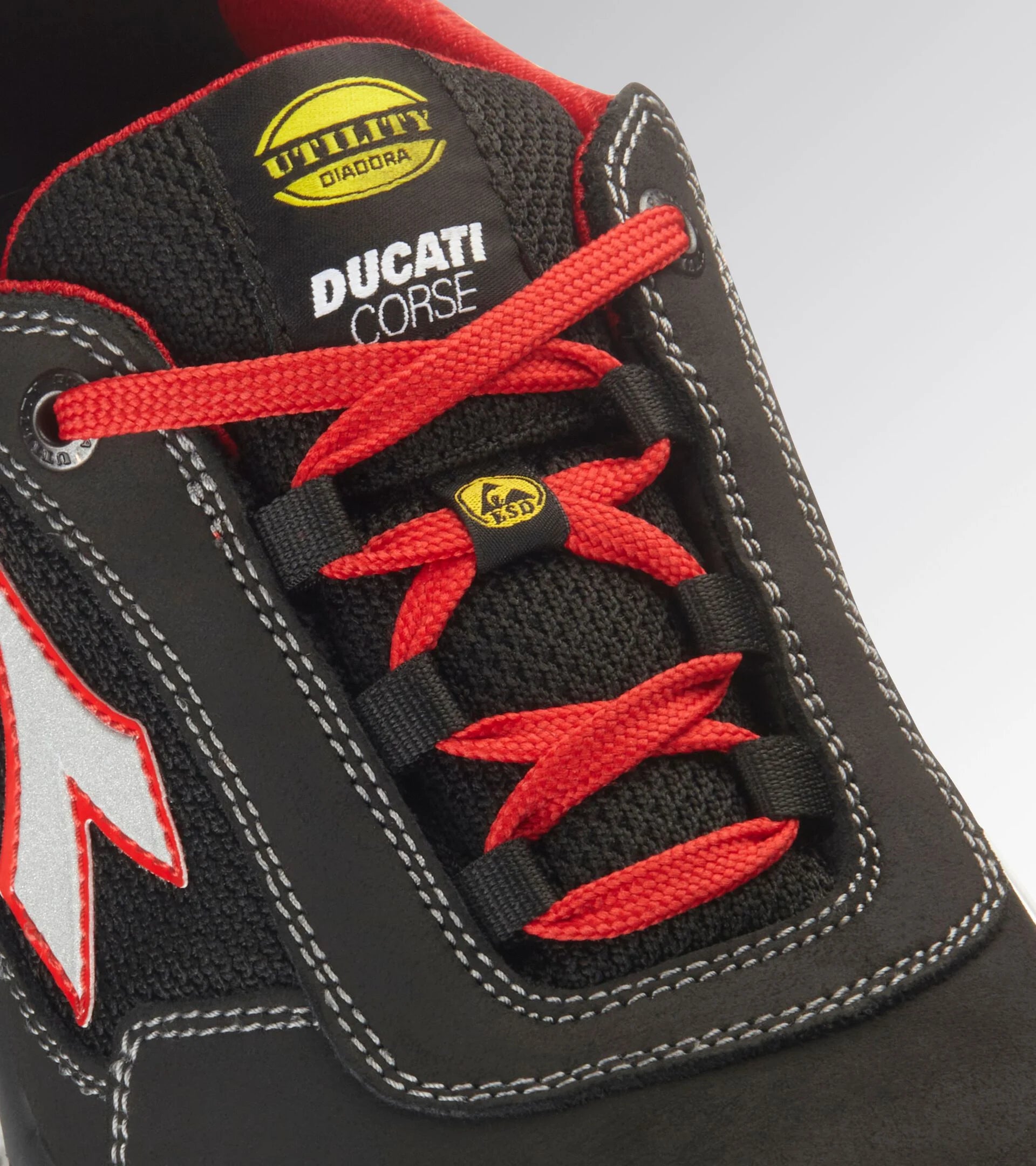 Chaussures de sécurité basses DIADORA utility x ducati corse shark engine low s1ps fo sr esd -