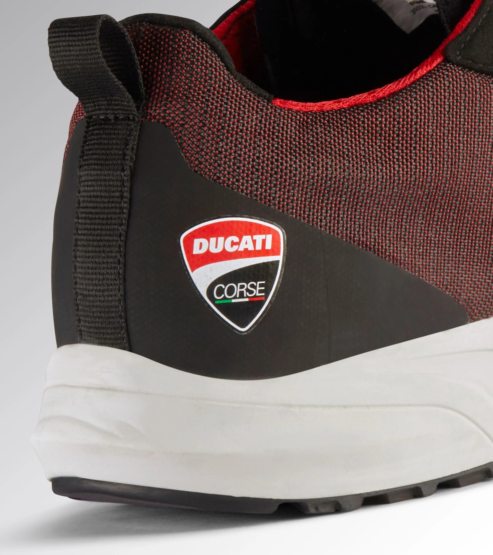 Chaussures de sécurité basses s1pl DIADORA utility x ducati corse fly motor matryx low s1pl sr hro sr sc esd - 